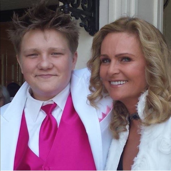 Meet your Posher, Rosanna - Picture 3 of 8